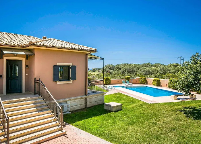 Regaliki Villa *